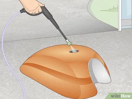 Очистите бензобак Шаг 5