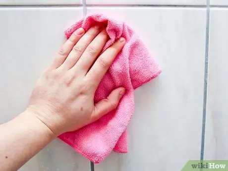 Удаление мыльной пены с плитки. Шаг 15