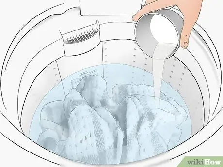 Сделайте кондиционер для белья Шаг 10