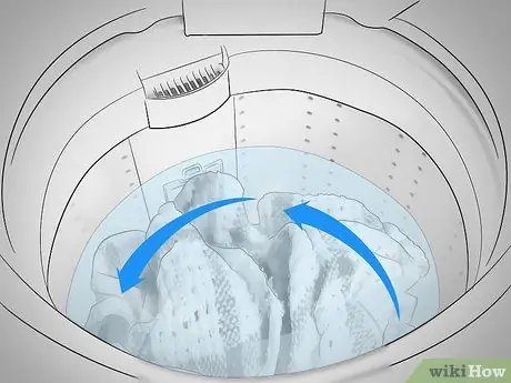 Сделайте кондиционер для белья Шаг 8