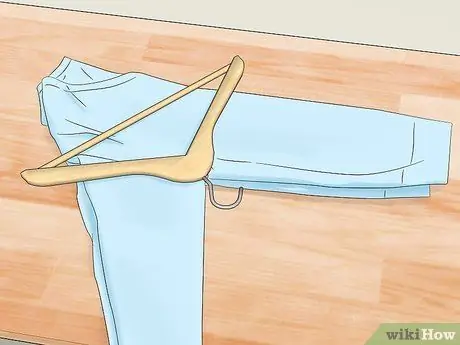 Предотвращение следов от вешалок на плечах Шаг 3