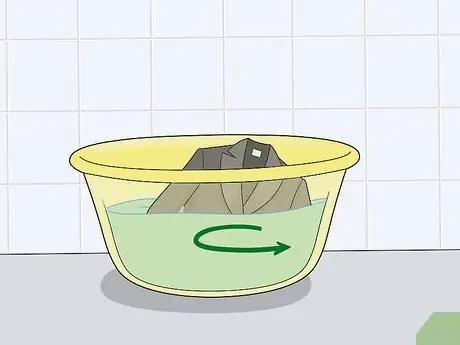 Постирайте льняную куртку. Шаг 13