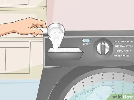 Держите белые куртки в чистоте, шаг 5