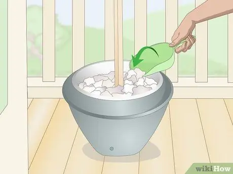 Повесьте уличные гирлянды на палубу Шаг 11