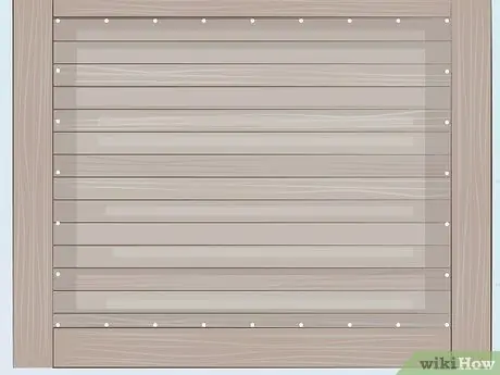 Повесить струнные светильники на крытом патио Шаг 10