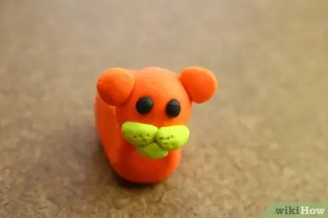 Сделайте стоящего тигра из глины. Шаг 8