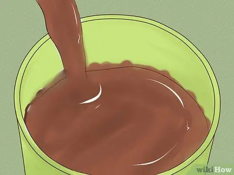 Окрашивание деревянного пола вручную Шаг 2