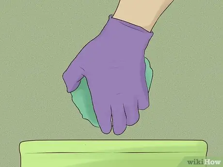 Окрашивание деревянного пола вручную Шаг 5