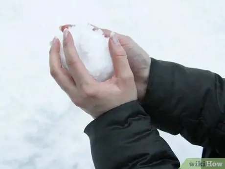 Сделать снежок, шаг 2