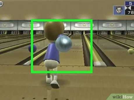 Играть в боулинг на Wii Sports Шаг 4