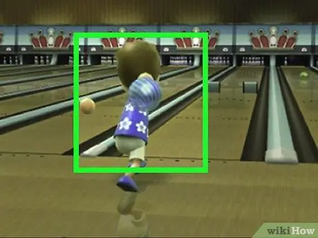 Играть в боулинг на Wii Sports Шаг 6