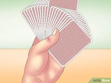 Выполните фокус Twenty One Eleven Card Шаг 1