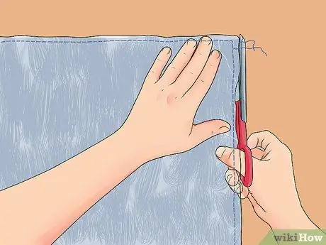 Сделайте одеяло из искусственного меха Шаг 8