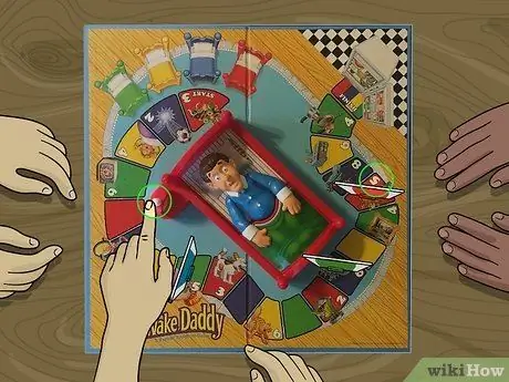 Играть в Don't Wake Daddy (Настольная игра) Шаг 12