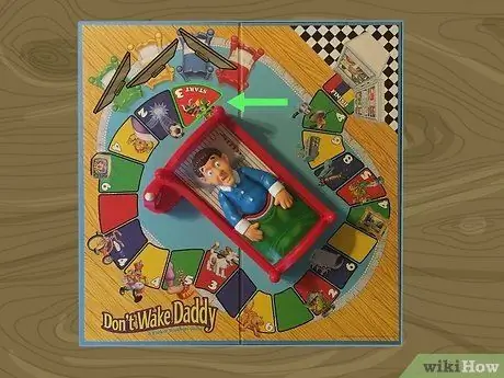 Играть в Don't Wake Daddy (Настольная игра) Шаг 4