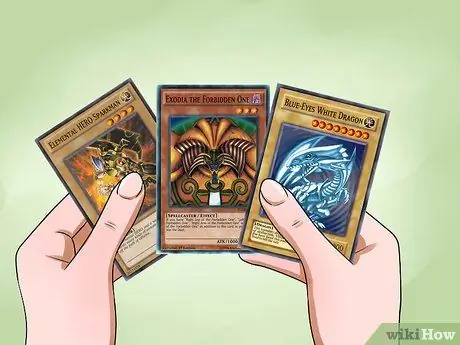 Создайте новичка Yu Gi Oh! Колода Шаг 2