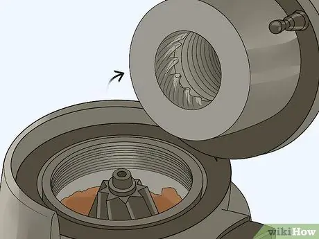 Очистка емкости для пищевых продуктов, шаг 17