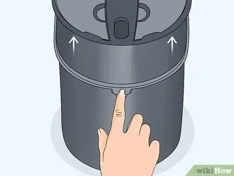 Очистка емкости для пищевых продуктов, шаг 2