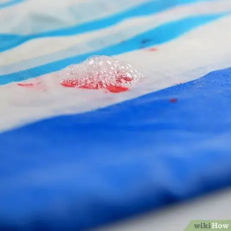 Удаление пятна крови с хлопковой наволочки Шаг 12