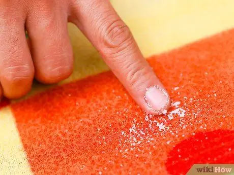 Удаление пятен крови с ковра Шаг 4