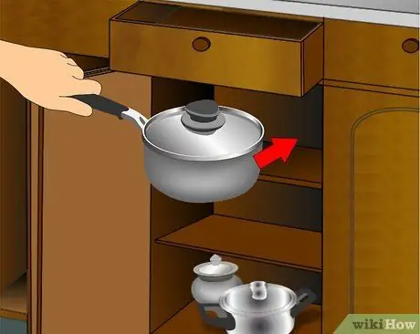Чистые кухонные шкафы Шаг 9
