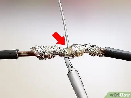 Используйте паяльный флюс Step 10