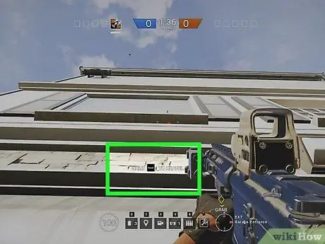 Swing Breach в Rainbow Six Siege, шаг 3