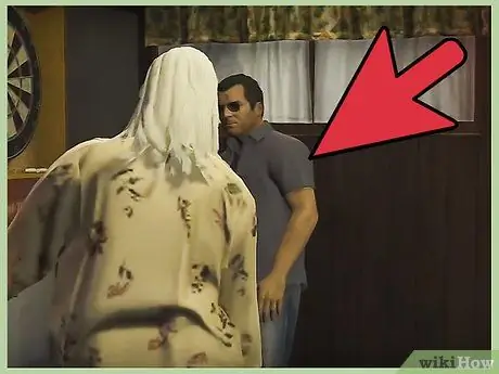 Метание дротиков в GTA V Шаг 2