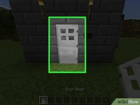 Найдите безопасное убежище в Minecraft, шаг 1