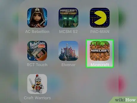 Переживите свою первую ночь в Minecraft Pocket Edition, шаг 1