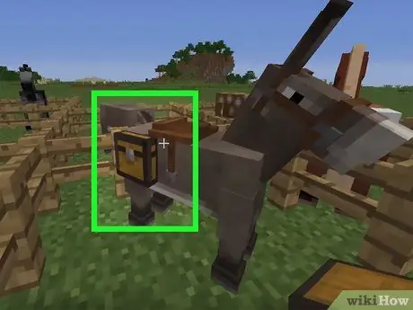 Приручить лошадь в Minecraft на ПК, шаг 11 Приручить лошадь в Minecraft на ПК, шаг 11