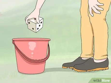 Сыграть в Yard Yahtzee Step 9