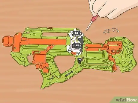Модифицируйте Nerf Gun Шаг 14