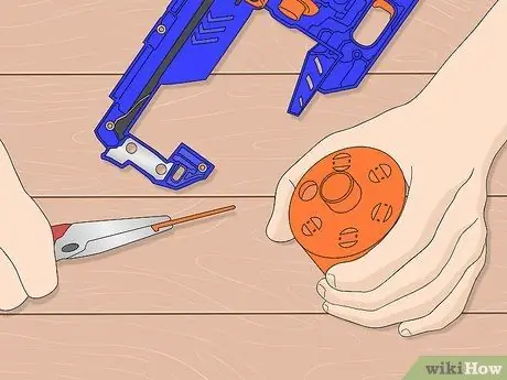 Модифицируйте Nerf Gun Шаг 9