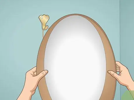 Повесьте стокгольмское зеркало Шаг 13