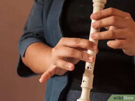 Включите записывающее устройство Soprano Step 10 Включите записывающее устройство Soprano Step 10