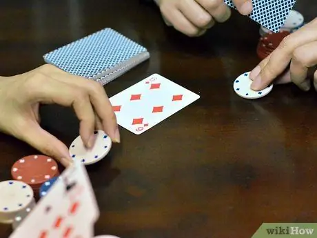 Играть в Iron Cross Poker Шаг 3