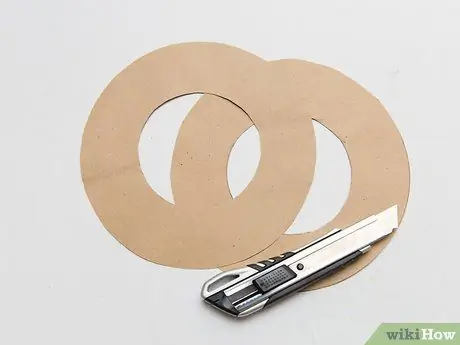 Изготовление помпонов из тюля. Шаг 11