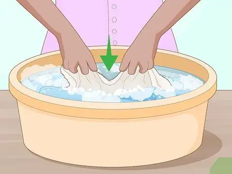Очистите коврик из натуральной кожи из овчины Шаг 6