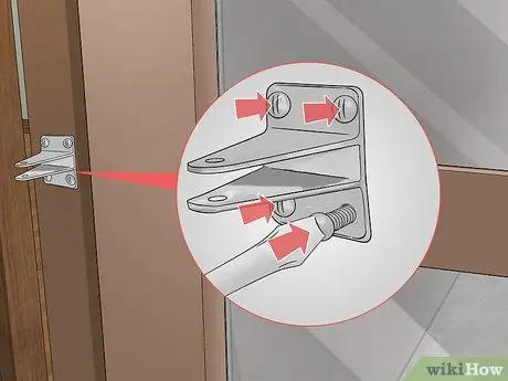 Замена штормовой двери, шаг 15