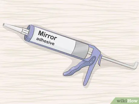 Повесьте косметическое зеркало Шаг 12