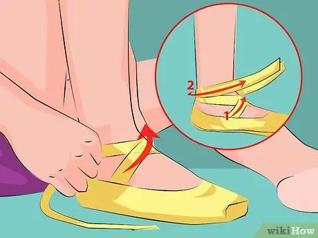 Пуанты с завязками Step 4