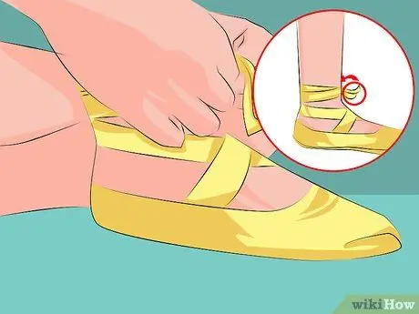Пуанты с завязками Step 5