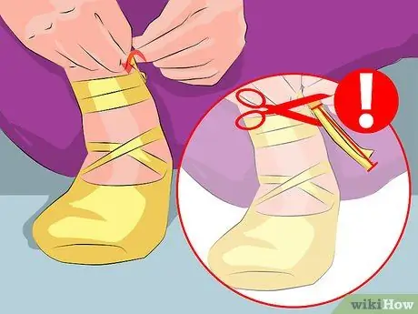 Пуанты с завязками Step 6