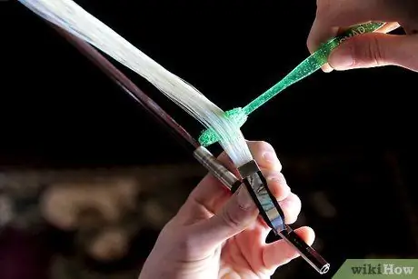 Очистка скрипичного смычка, шаг 3 Очистка скрипичного смычка, шаг 3