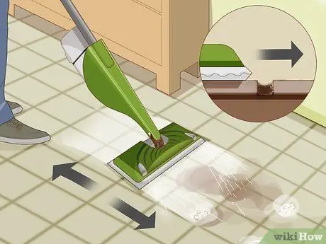 Используйте Swiffer Wet Jet Step 8