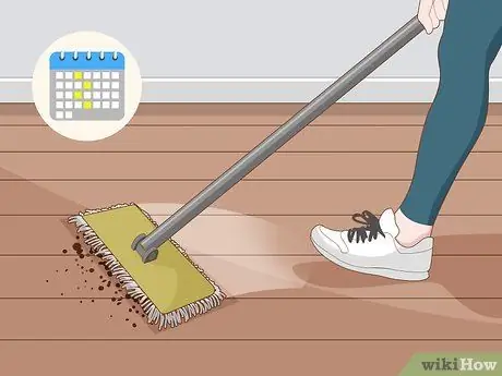Используйте Swiffer Wet Jet Step 9