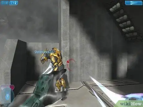 Доминируйте с мечами в Halo, шаг 8 Доминируйте с мечами в Halo, шаг 8