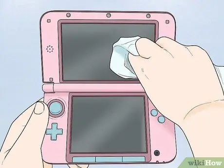 Очистите экран Nintendo 3DS, шаг 2 Очистите экран Nintendo 3DS, шаг 2