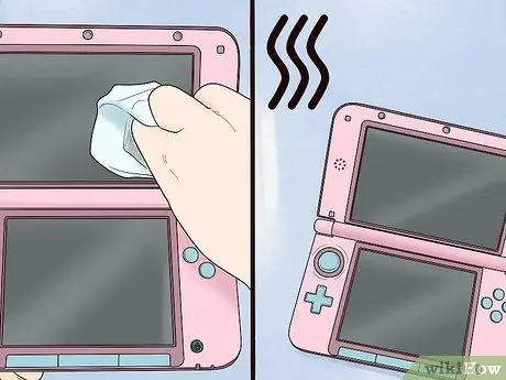 Очистите экран Nintendo 3DS, шаг 3 Очистите экран Nintendo 3DS, шаг 3